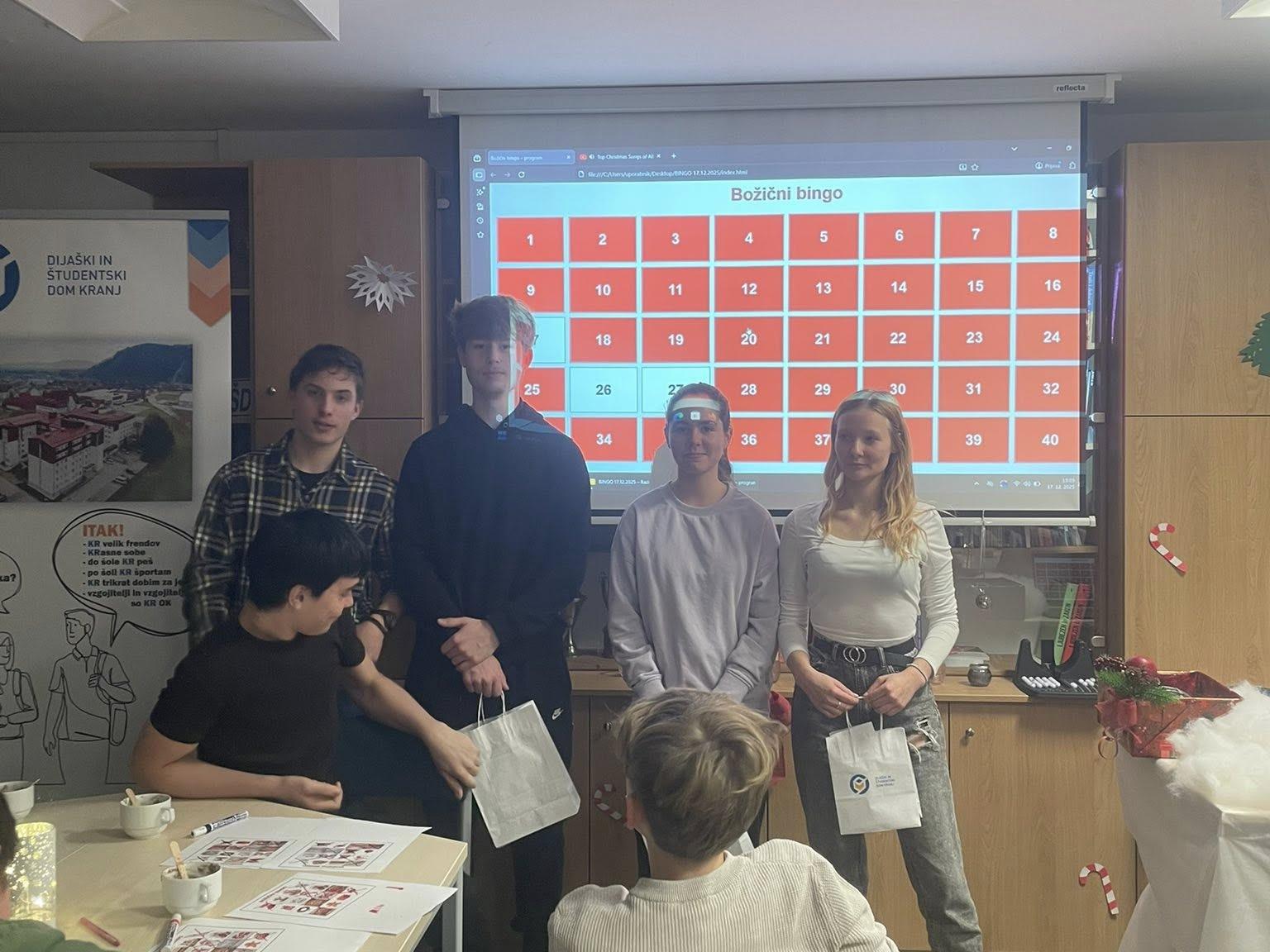 Predpraznični družabni večer